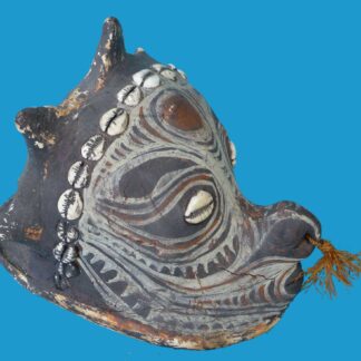 DC27 Ancestor Overmodelled Bailer Shell Face New Guinea