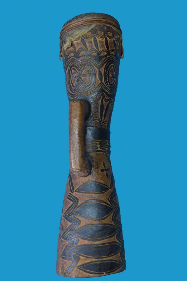 DB10 Superb Carved Wossera Kundu Drum New Guinea - Image 3