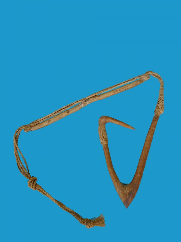 AC11_2 Wooden Shark Hook Mortlock Island - Image 4