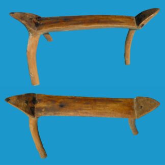 DL05 Neckrest 3 Legged Eastern Highlands
