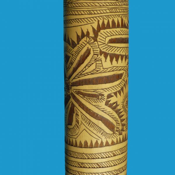 DB23a New Guinea Smoking Pipe Decorated - Image 3