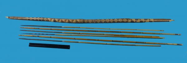 HA10 New Guinea PNG Sepik Bow Woven Cover and Arrows - Image 4