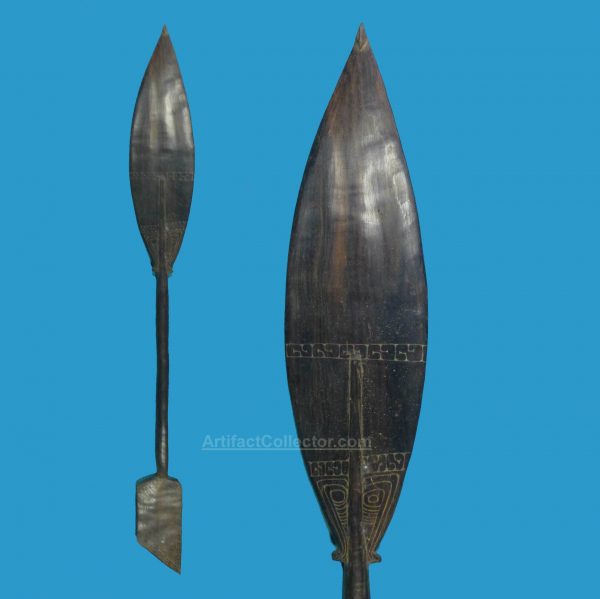 CX07 Trobriand Island Ceremonial Paddle c1960.