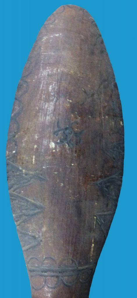 BH05 Eastern Australia Aboriginal Throwing Club Totemic Symbols - Image 5