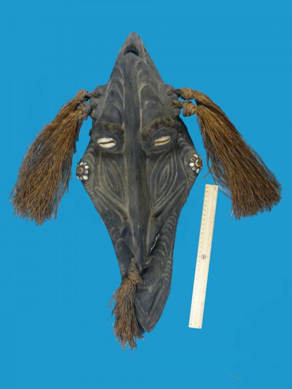 HE11 New Guinea Mask Unusual - Image 9