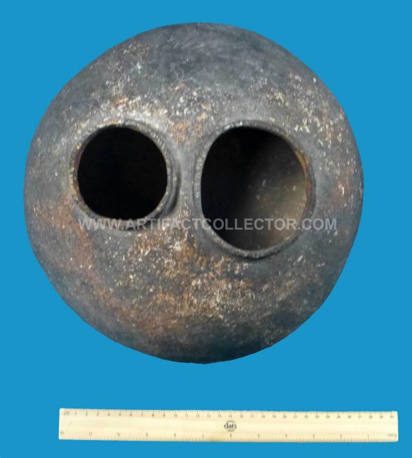 HD17 Superb Rare Museum Quality 2 Hole Admiralty Islands Water Pot Large c1920. - Image 9