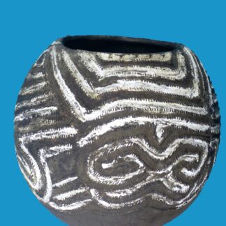 HD25 New Guinea Tribal Pottery Bowl Decorated