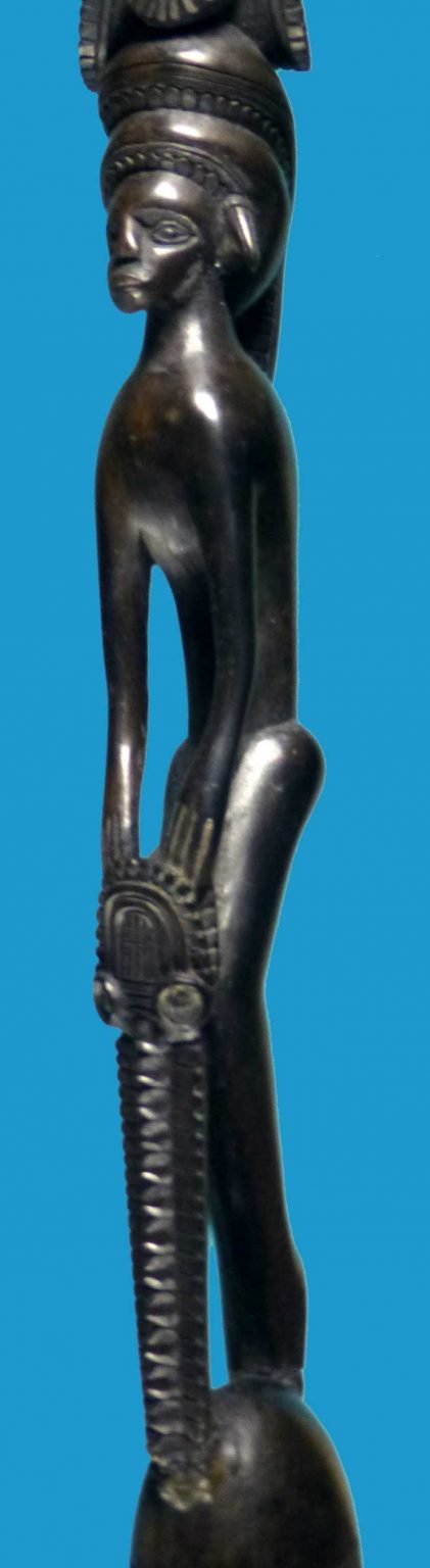 DC07 Superb Trobriand Islands Carved Ebony Figure c1962 - Image 3